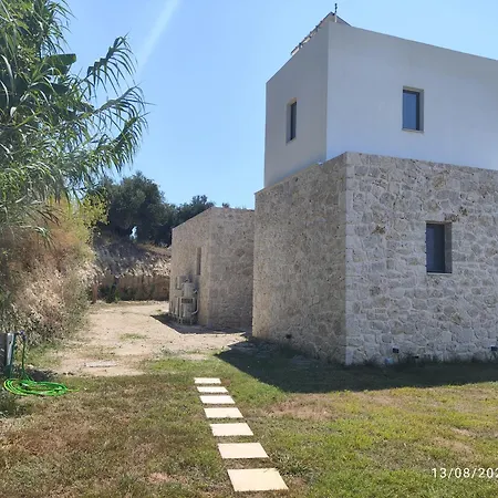 Arillas Dinos Villa