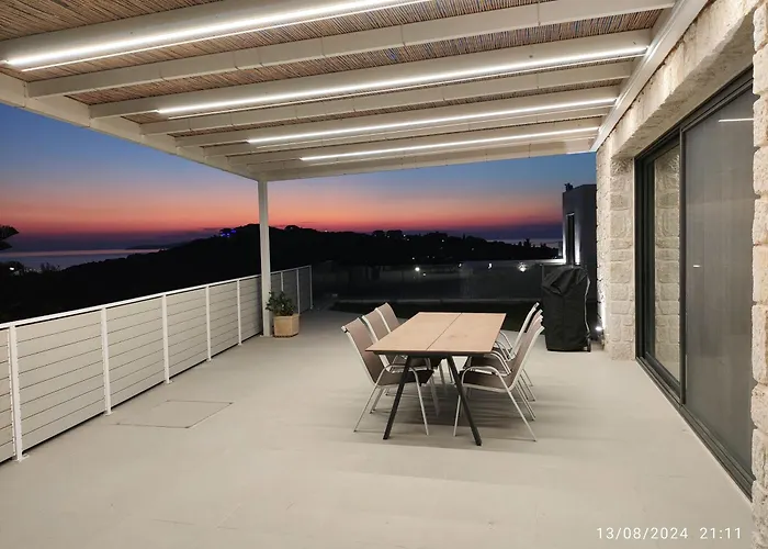 Villa Arillas Dinos
